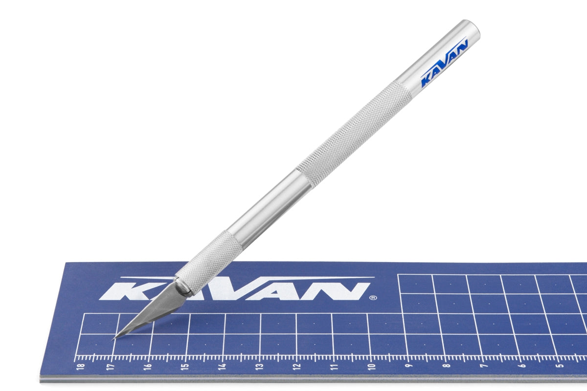 Kavan Knife with Cutting Mat