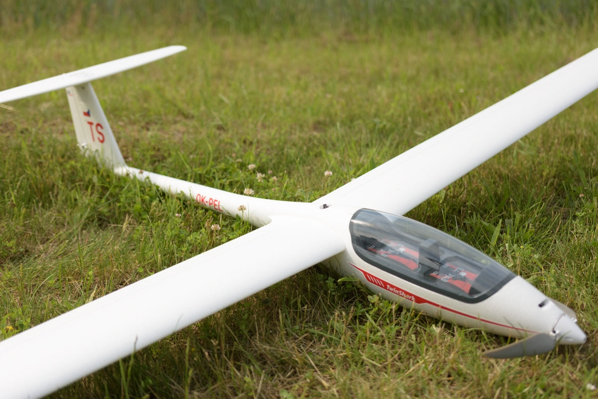 Kavan 304TS TwinShark 2700mm PNP