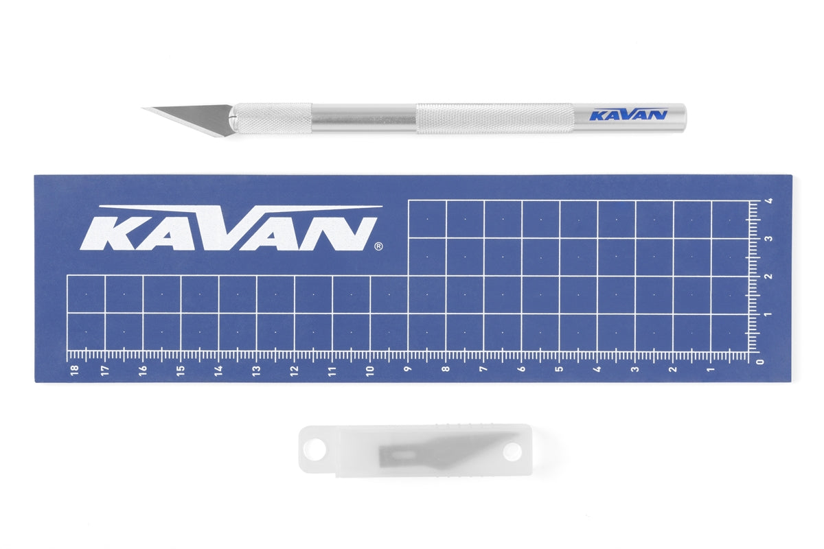 Kavan Knife with Cutting Mat